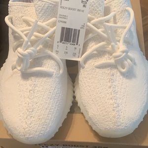 Yeezy 350v2